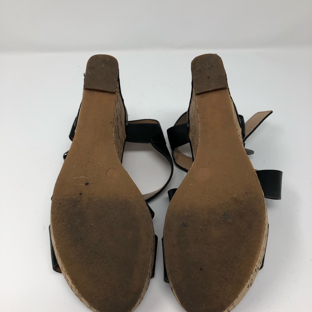 Shoes - Picture 3 of 4